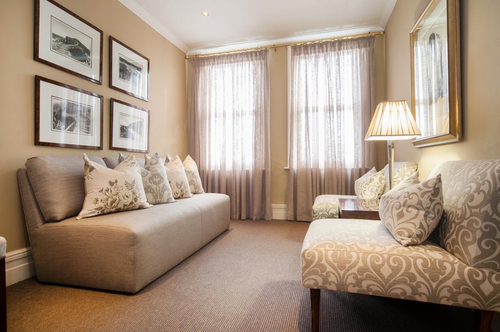 Quarters Hotel Дурбан Экстерьер фото